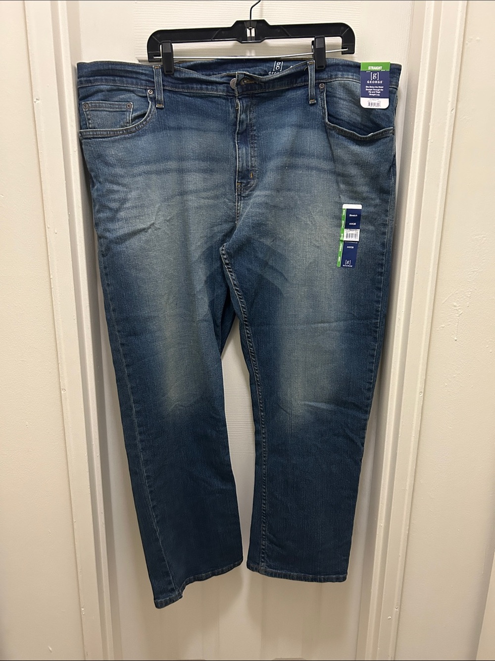 George Relaxed Fit Men's Jeans in Medium Blue Wash